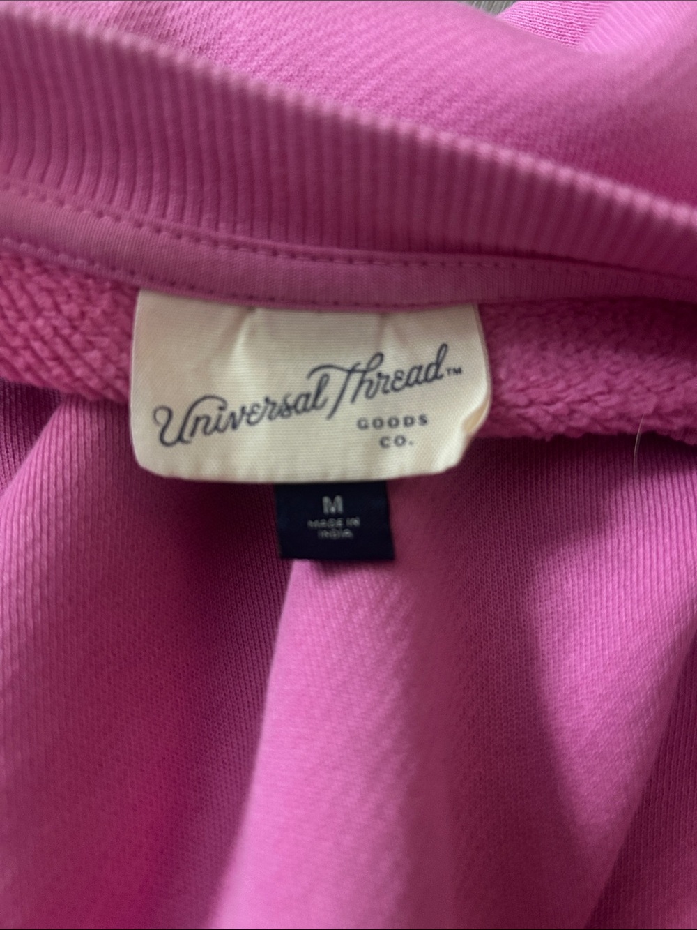 Universal Thread Pink Cropped Crewneck Sweatshirt - Picture 4 of 4